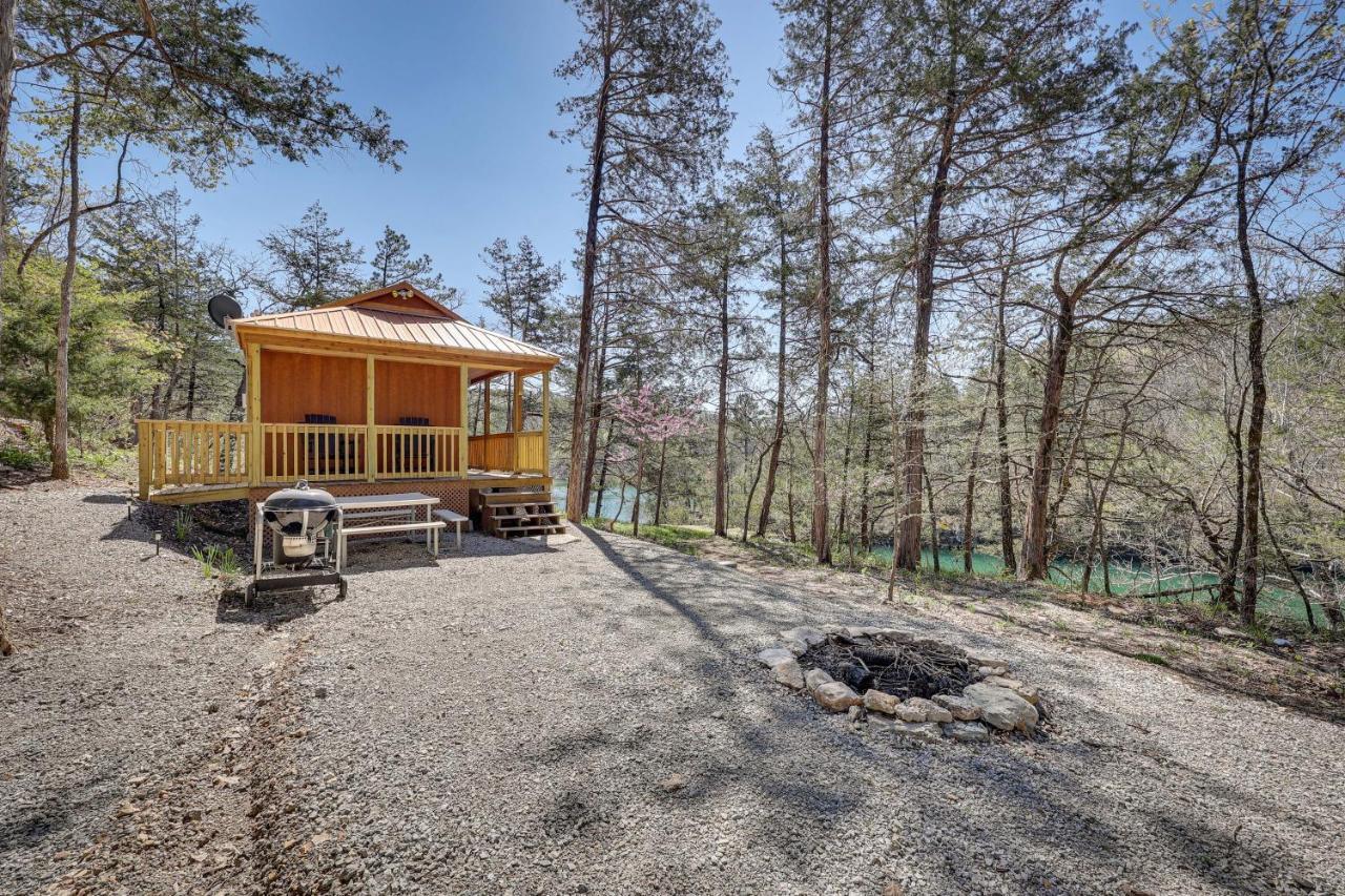 Cliffside Eureka Springs Cabin With Beaver Lake View Экстерьер фото